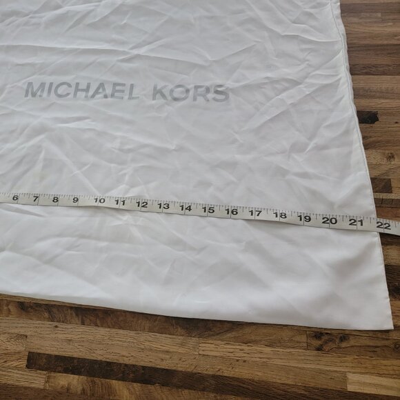 Michael Kors Extra Large 22 x 21.5" Drawstring Dust Protection Bag - Picture 6 of 8